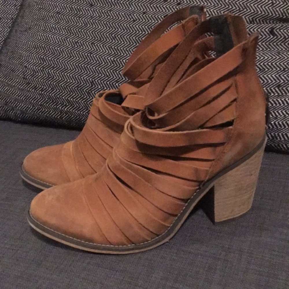 Free People | Booties distressed cognac size 38